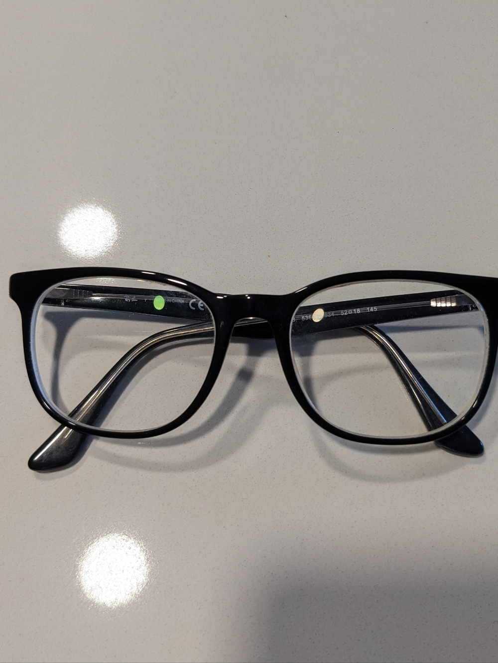 Classic Ray-Ban Glasses + Case